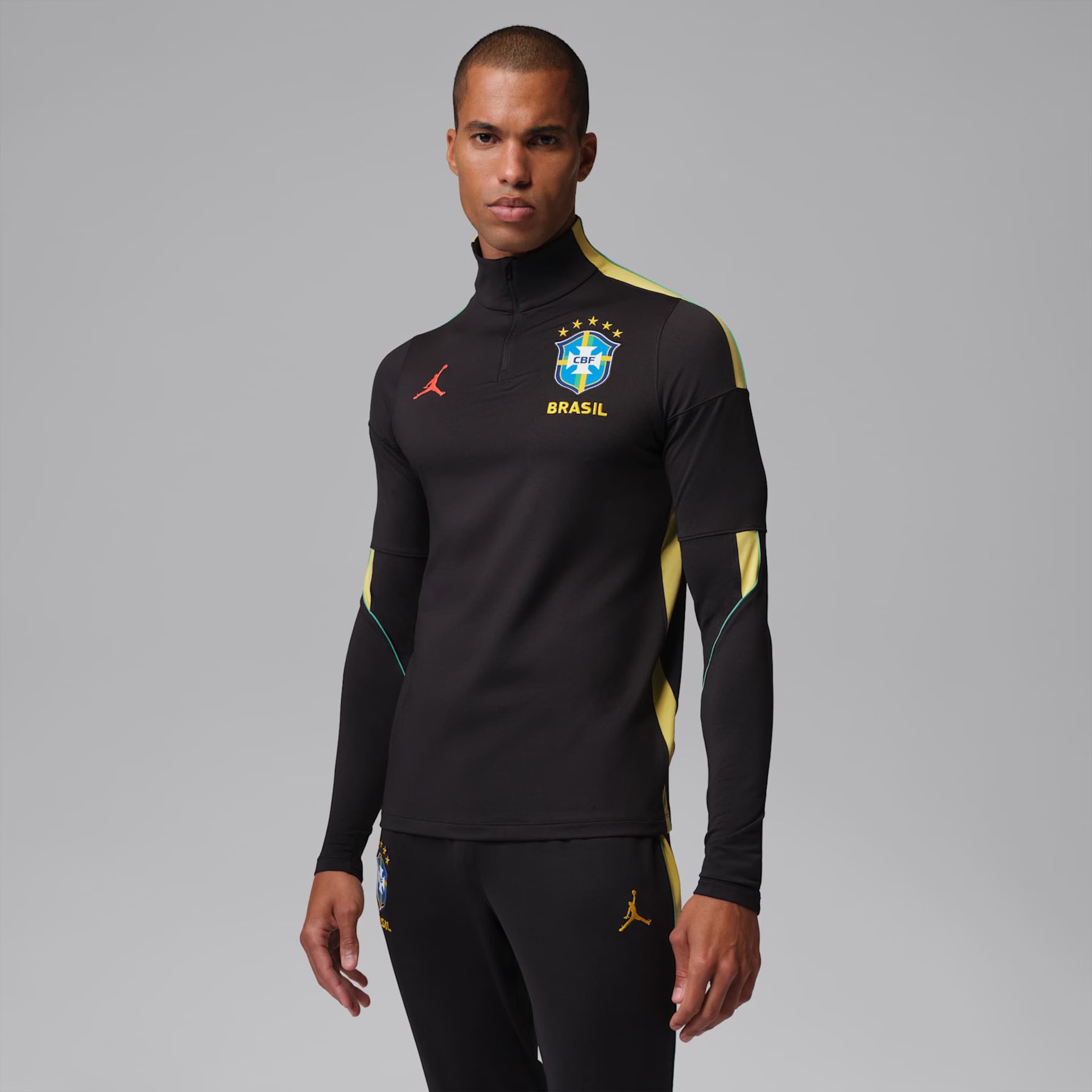 Camiseta Brasil Jordan Manga Longa Strike Drill 2026 Treino Masculina